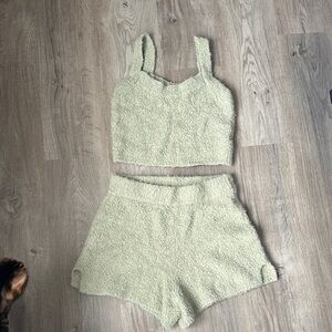 Abercrombie & Fitch Fuzzy Cream Pajama Set